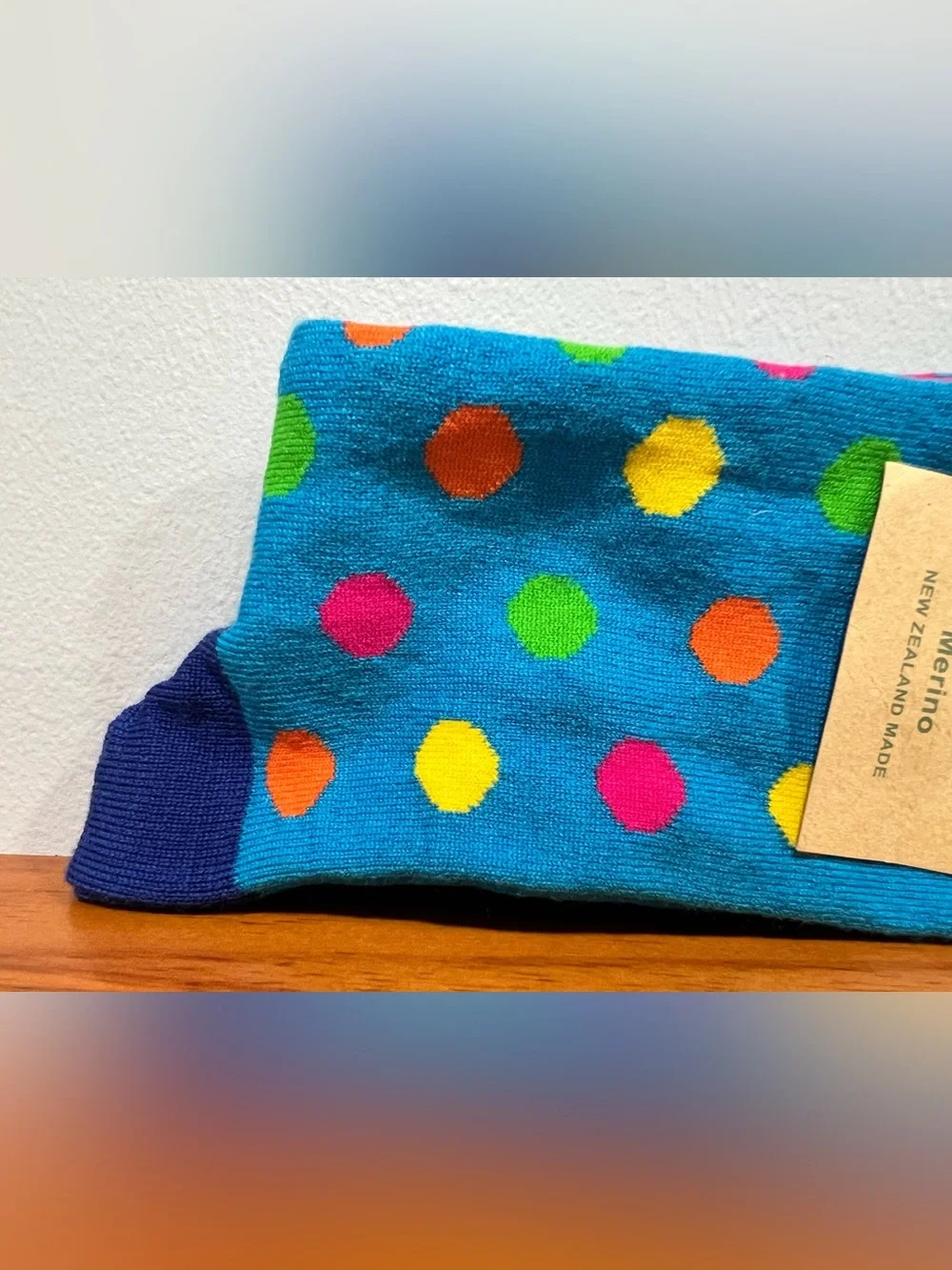 MUNRO God Socks Blue Polka Dots Merino Wool Nylon Elastane SIZE MEDIUM 8-11 NEW